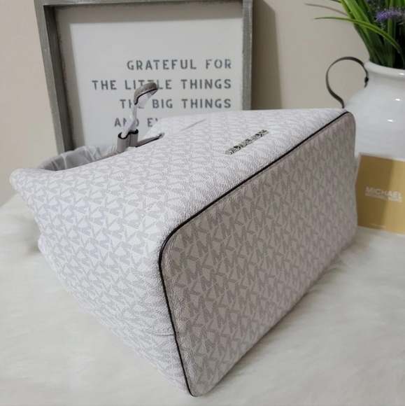 ❌️SOLD ❌️ - Picture 9 of 12